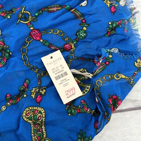 Talbots blue Christmas infinity scarf - Picture 10 of 10